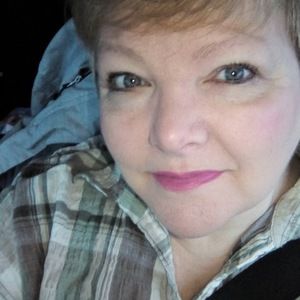 Meet your Posher, Candace